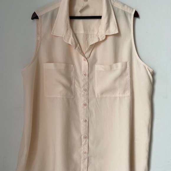 Cloth & Stone Anthropolgie Tencera Button Tank - Picture 2 of 3